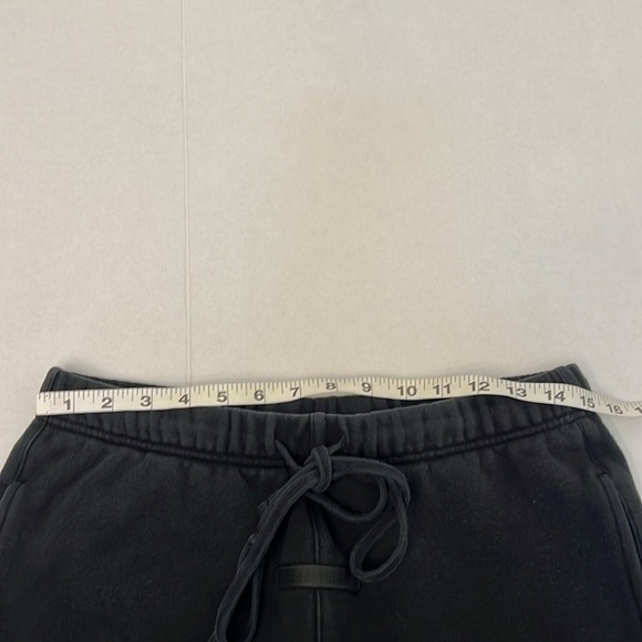 FEAR OF GOD ESSENTIALS MENS JOGGER SWEATPANTS - Picture 16 of 16